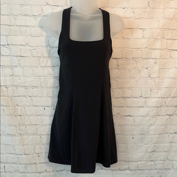 Outdoor Voices Black Exercise Dress with built in shorts and liner New - Picture 5 of 14